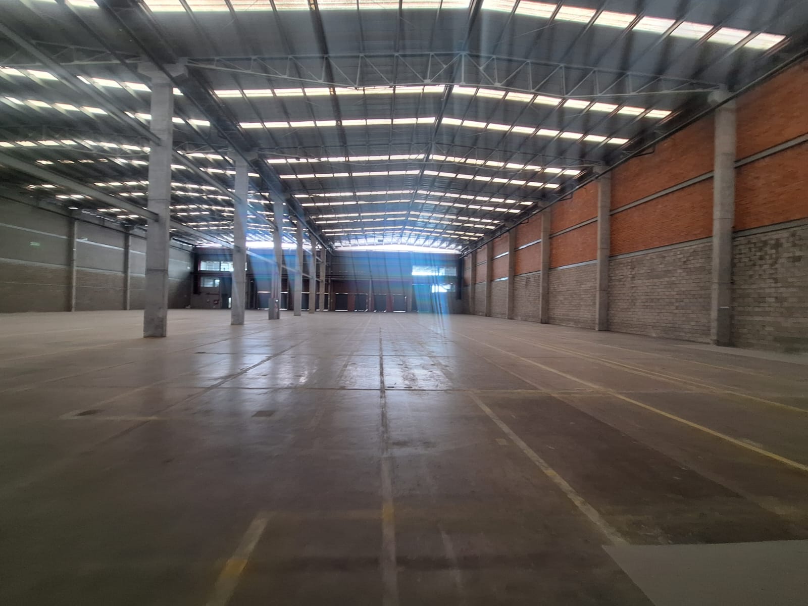 BODEGA EN ARRIENDO, SECTOR MONTEVIDEO, ZONA INDUSTRIAL