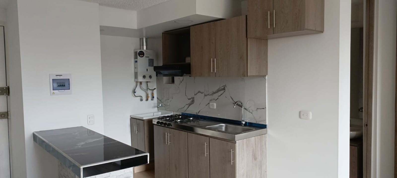 ARRIENDO APARTAMENTO ESTANCIA 70 – MADELENA PISO 15
