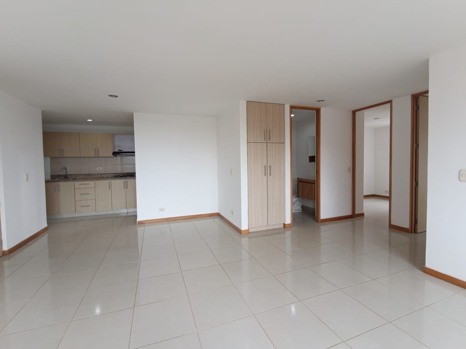 APARTAMENTO EN ARRIENDO EN LA CEJA EN UNIDAD CERRADA.