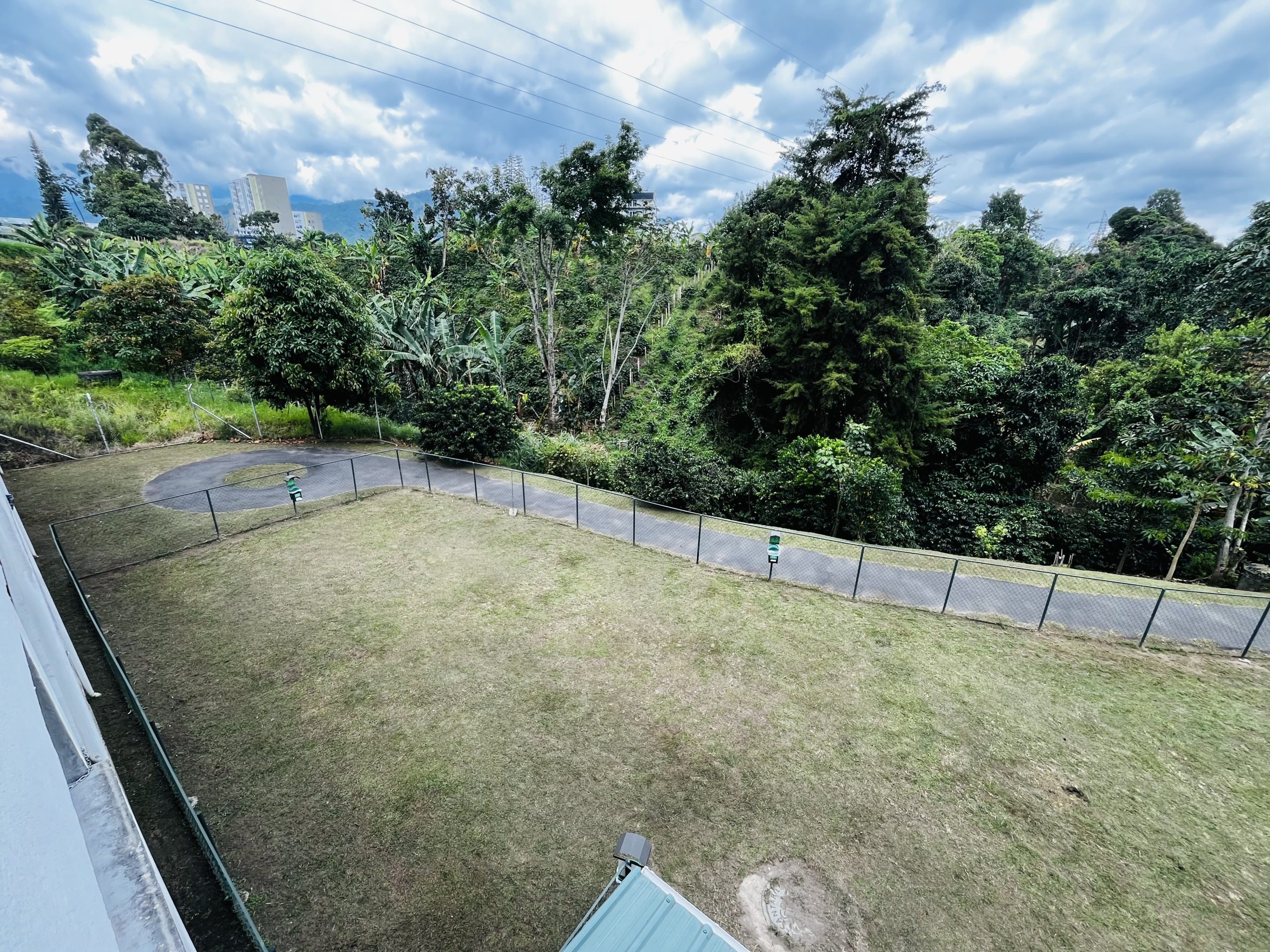 Se Arrienda Apartamento de 2 Habitaciones – Oro Negro