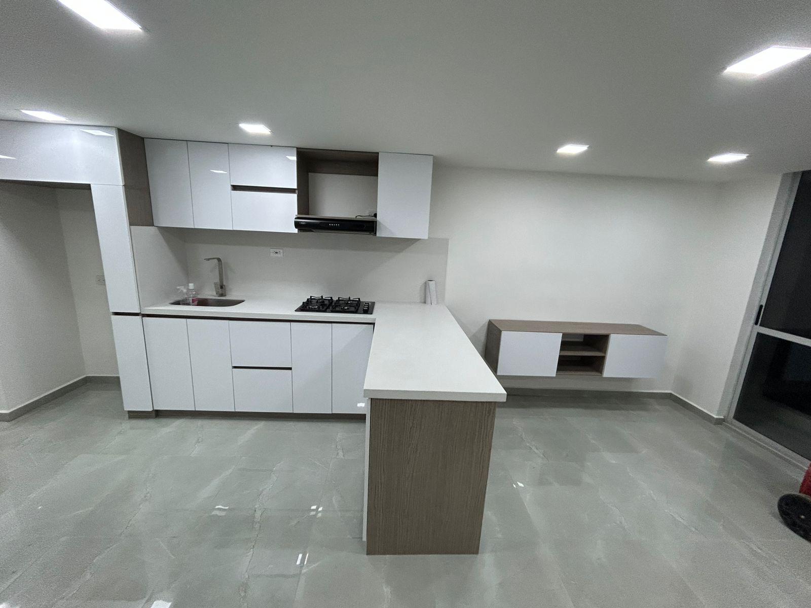 SE ARRIENDA CASA EN CABAÑAS - BELLO