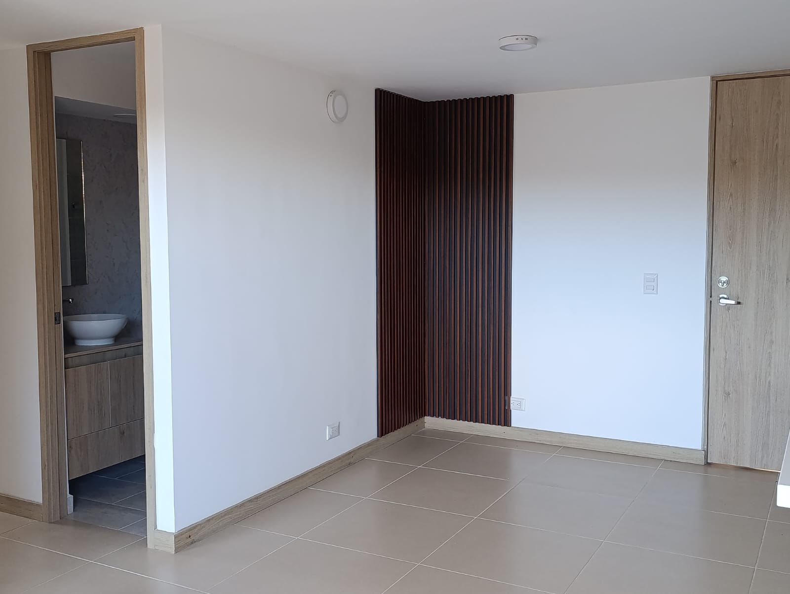 APARTAMENTO EN ARRIENDO EN LA CEJA EN UNIDAD CERRADA.