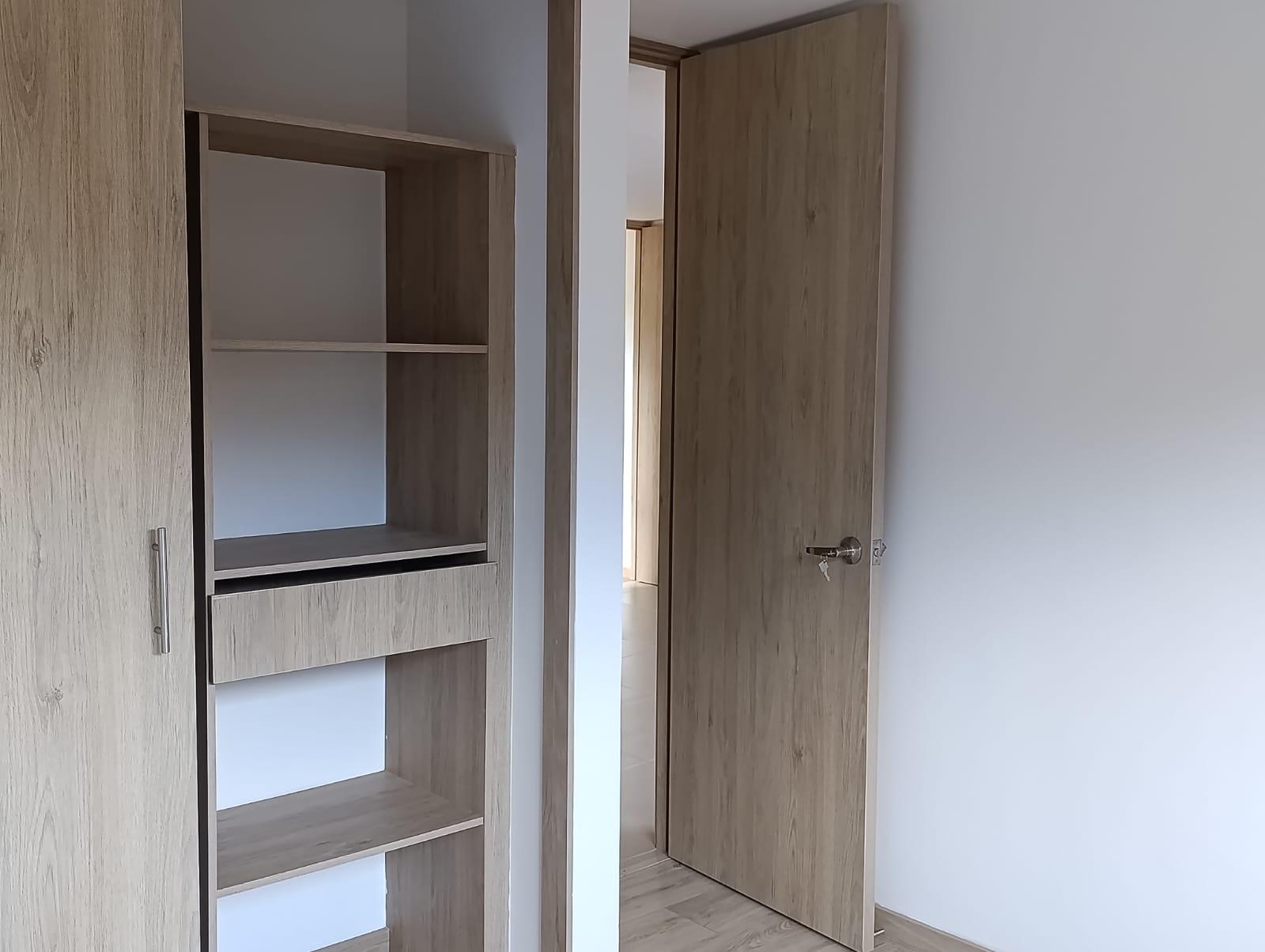 APARTAMENTO EN ARRIENDO EN LA CEJA EN UNIDAD CERRADA.