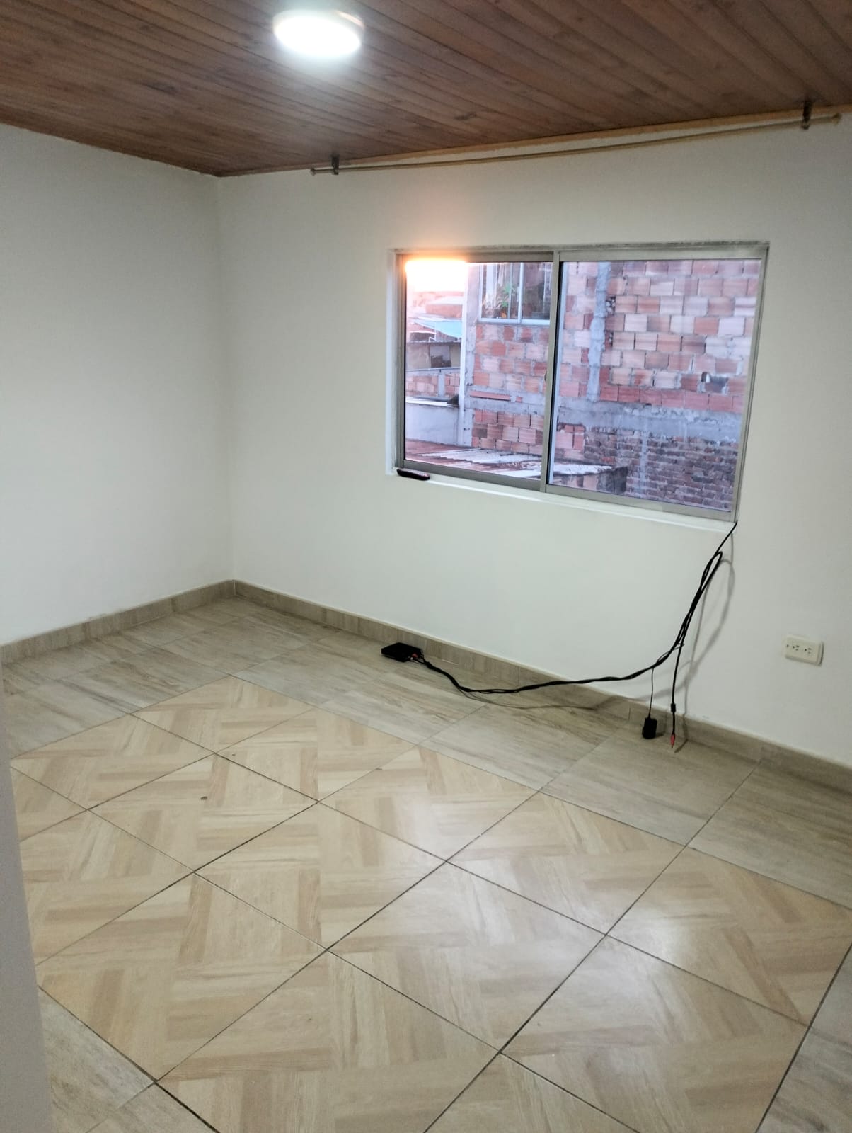 SE RENTA APARTAESTUDIO