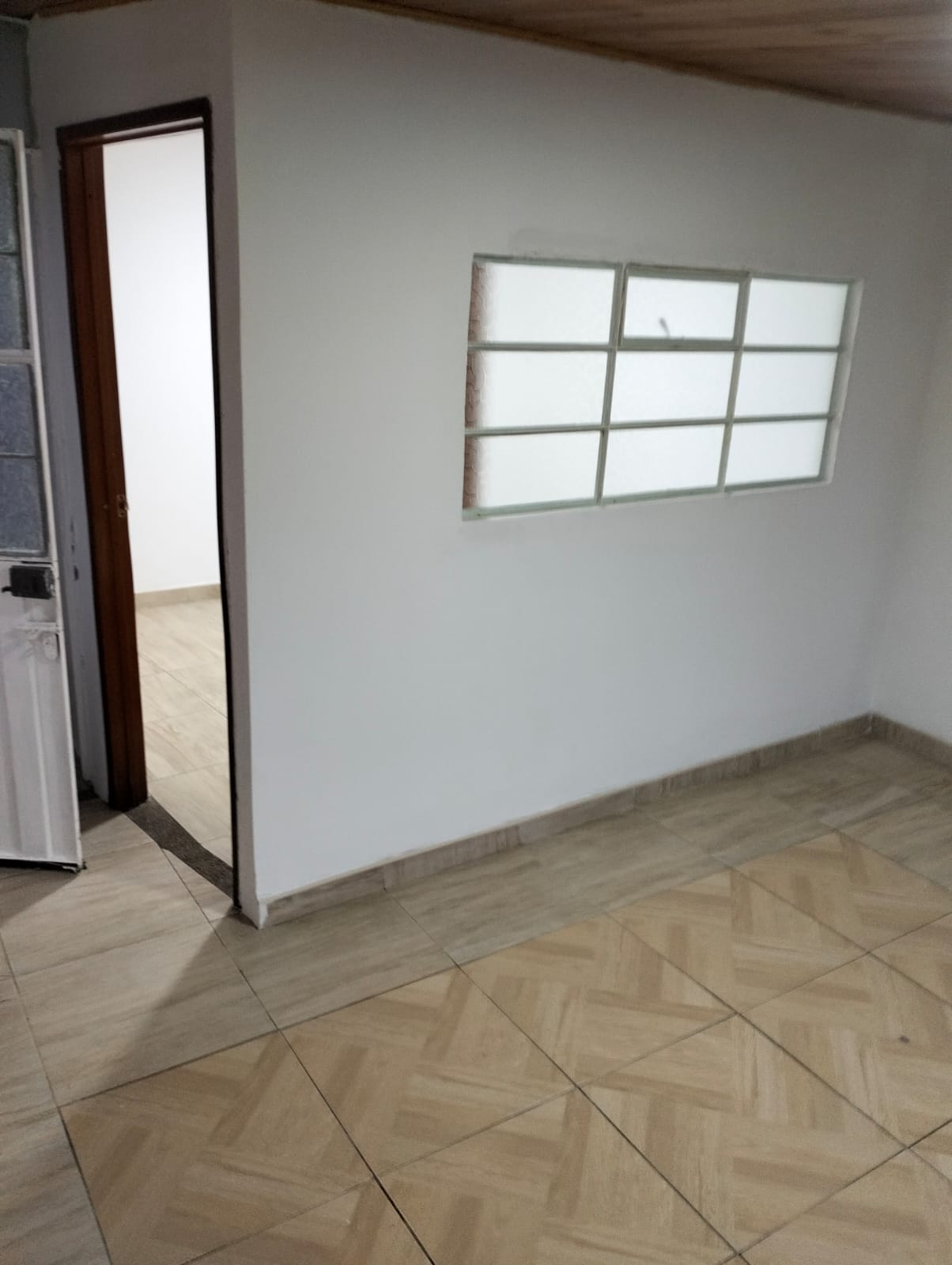 SE RENTA APARTAESTUDIO