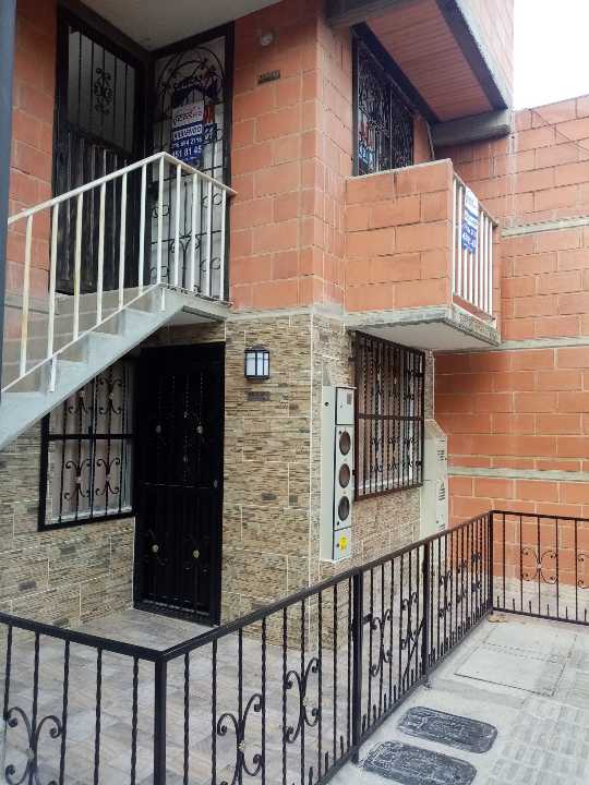 OFICINA EN ARRIENDO EN LA CEJA,.