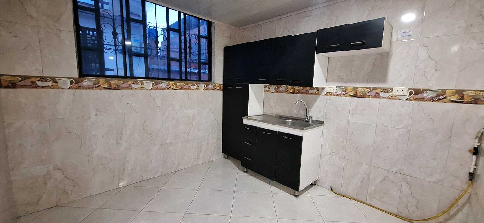 ARRIENDO APTO ALTOS DEL PEÑON GIRARDOT $900.000
