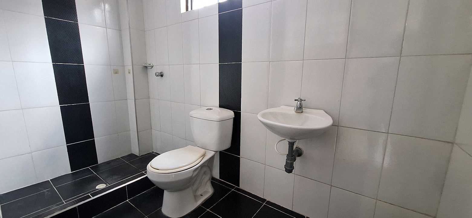 ARRIENDO APTO ALTOS DEL PEÑON GIRARDOT $900.000