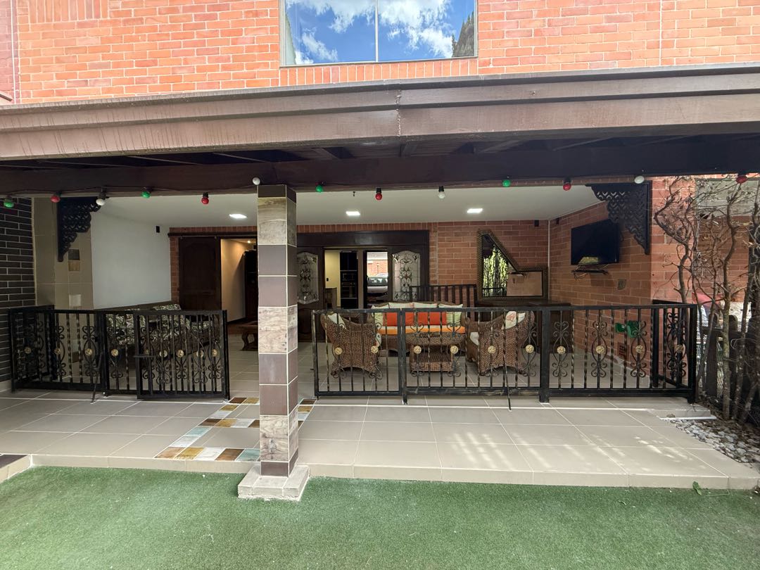 se_arrienda_y_vende_casa_en_al_1778859398-6031_8005.jpeg