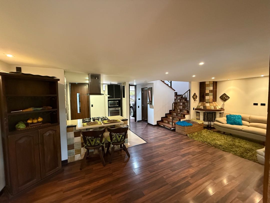 se_arrienda_y_vende_casa_en_al_1778859401-5934_4656.jpeg