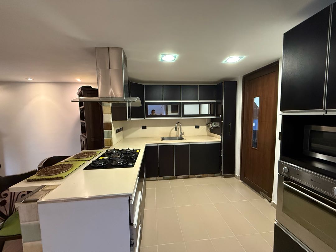 se_arrienda_y_vende_casa_en_al_1778859424-506_8384.jpeg