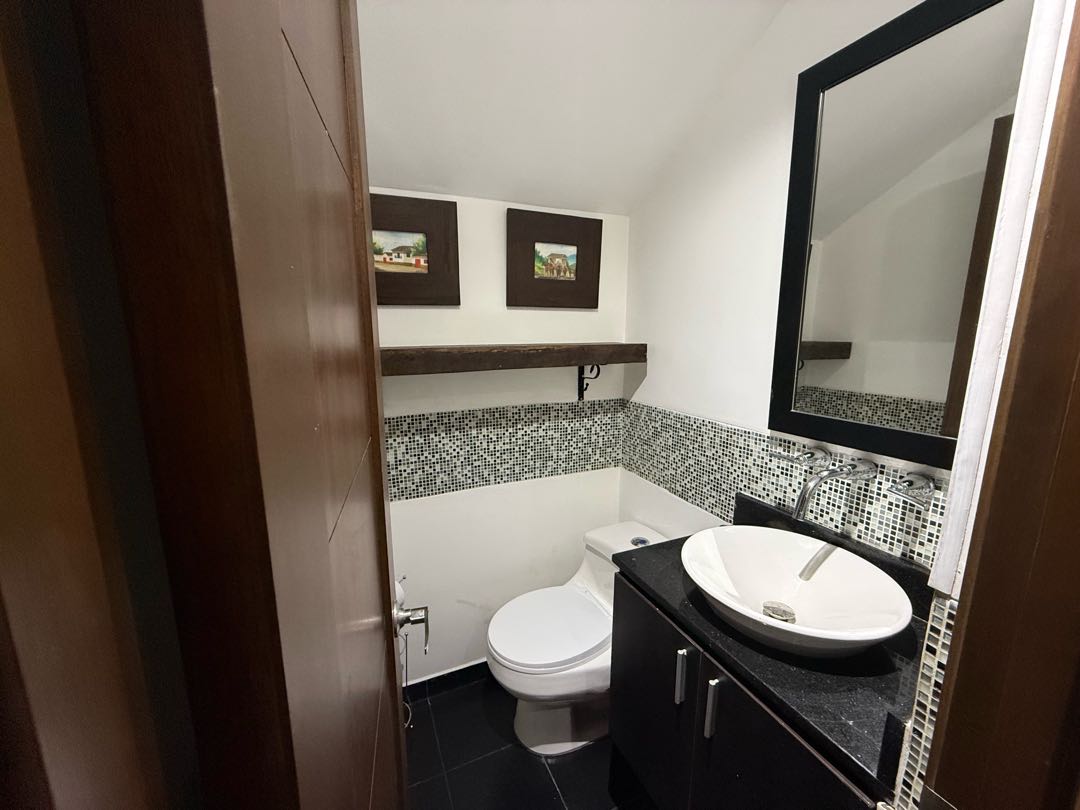 se_arrienda_y_vende_casa_en_al_1778859446-4094_2789.jpeg