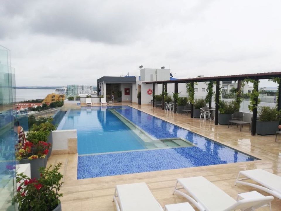 SE VENDE CONSULTORIO EN CENTRO MEDICO BOCAGRANDE