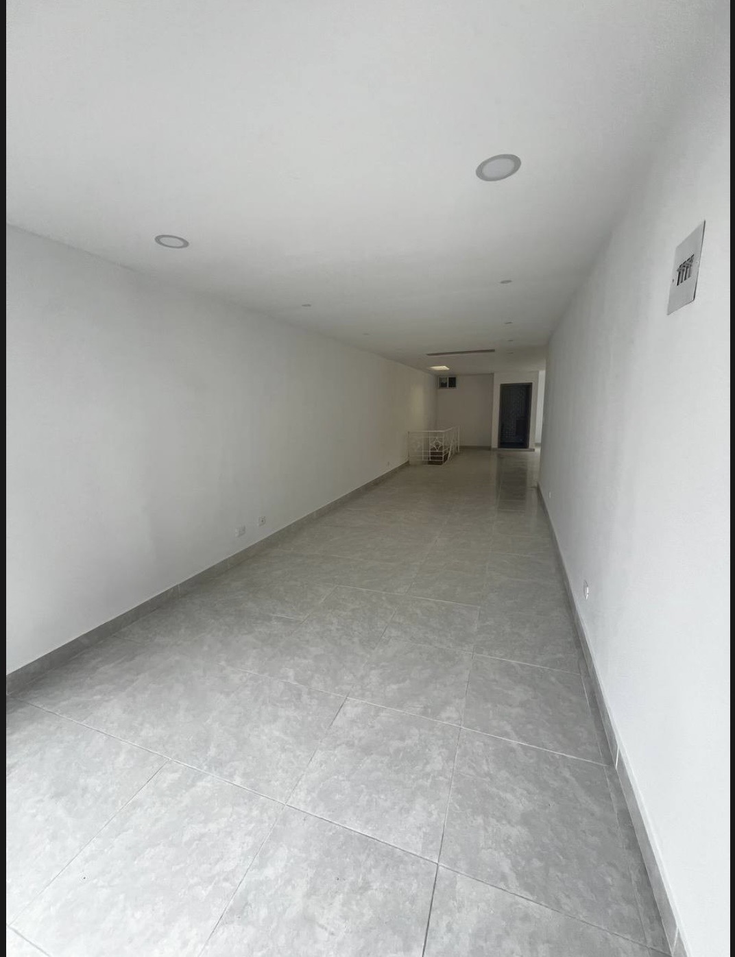 ALQUILER DE LOCAL COMERCIAL CHAMPANGT-SUR DE CALI-YY-10072388