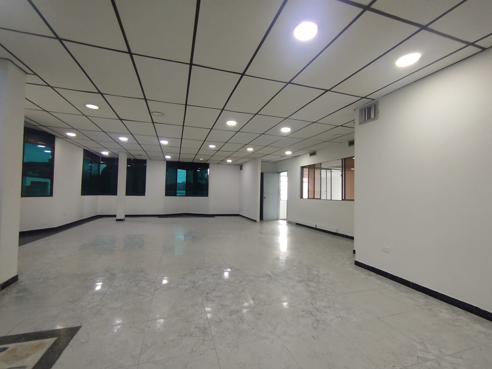 OFICINA EN ARRIENDO | VILLAVICENCIO