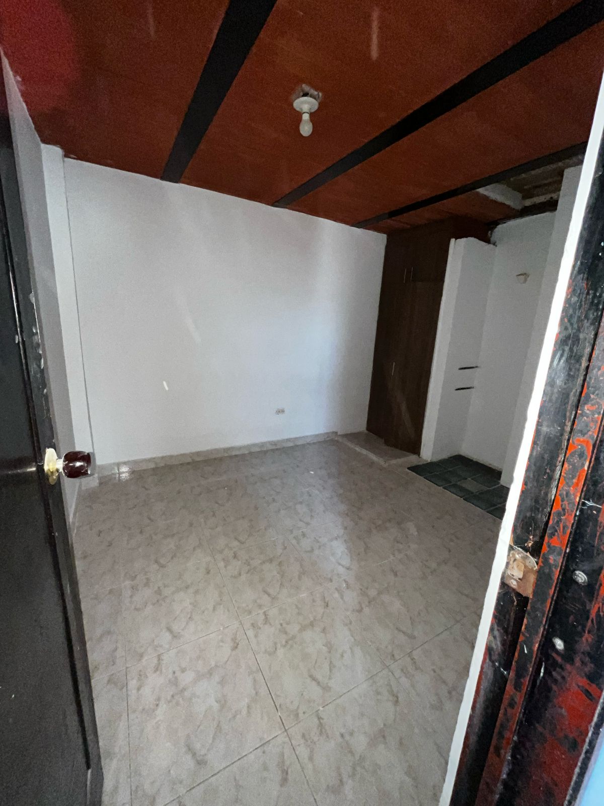 Arriendo Local Comercial Cota $ 650.000