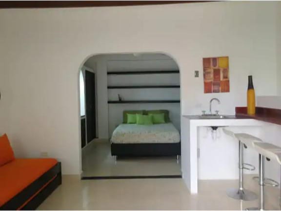 APARTAESTUDIO AMOBLADO