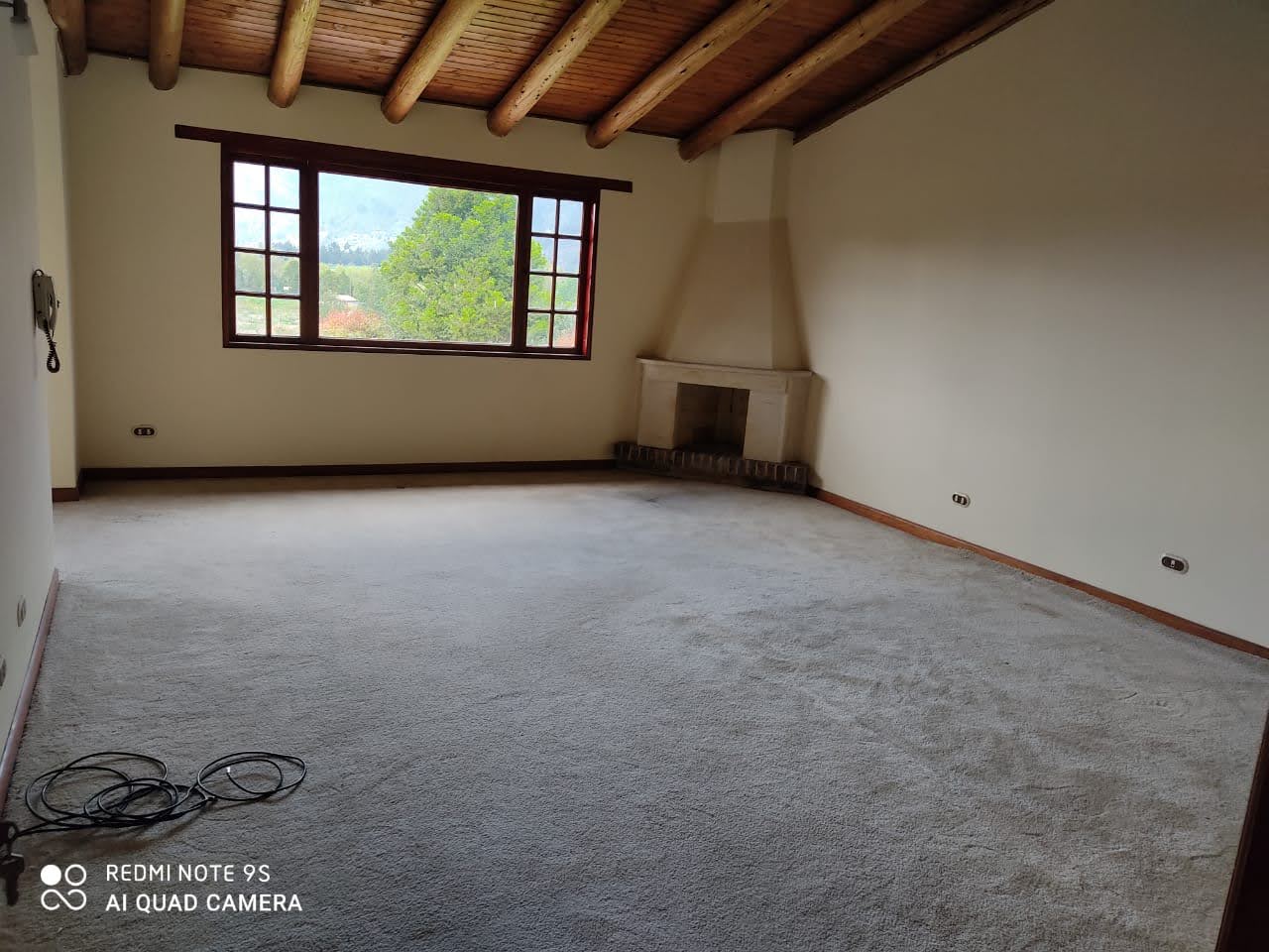 hermosa casa via guaymaral