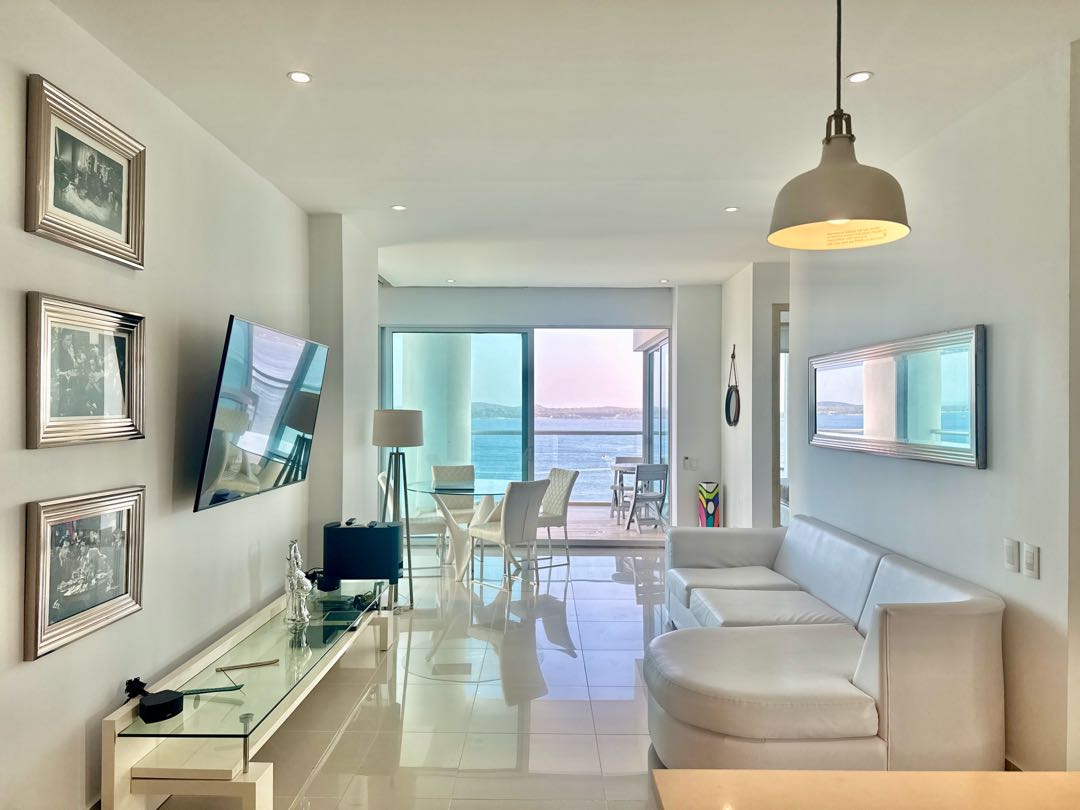APARTAMENTO AMOBLDO EN CASTILLOGRANDE 2 ALCOBAS