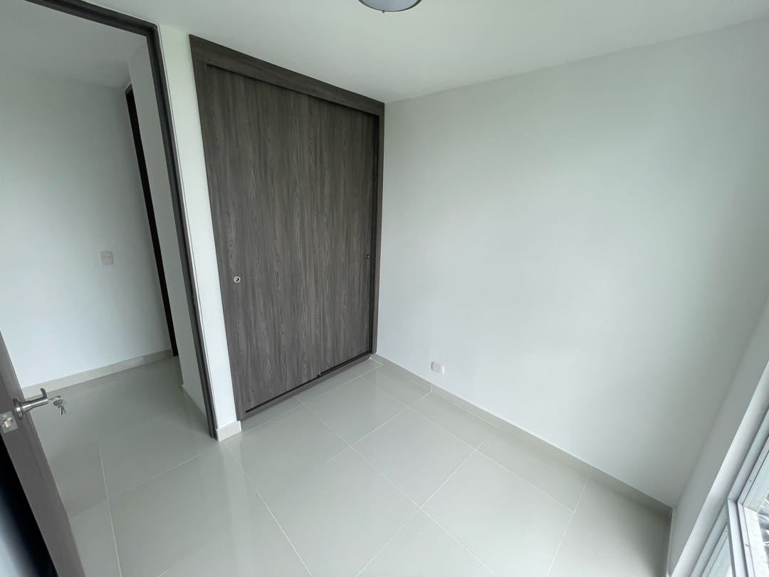 Se Arrienda Apartamento de 3 Habitaciones – Sector Avenida Centenario
