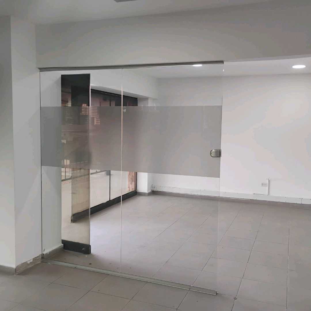Oficina en Arriendo
