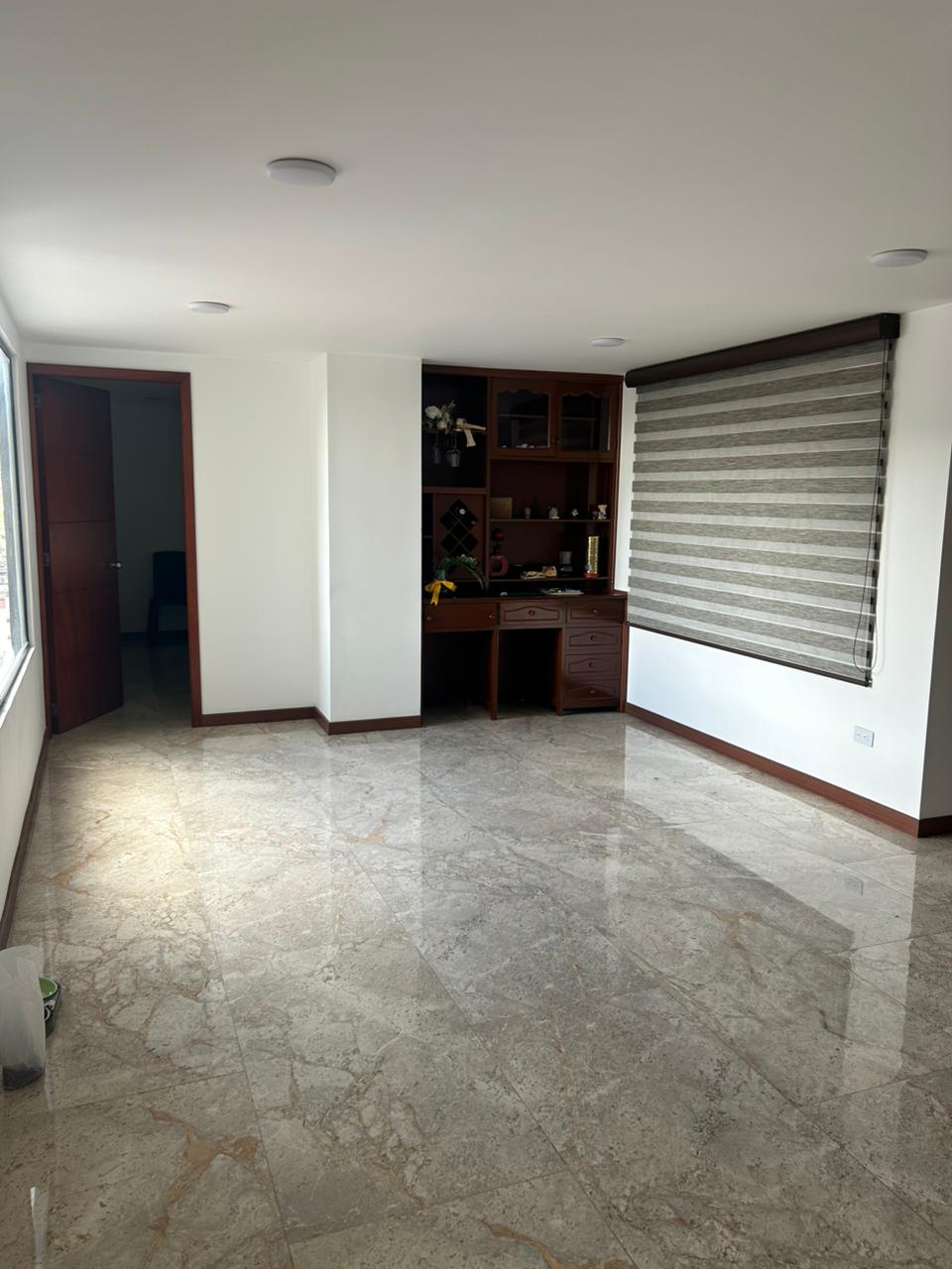 Tu espacio ideal en Santiago: cómodo, tranquilo y cerca de todo.