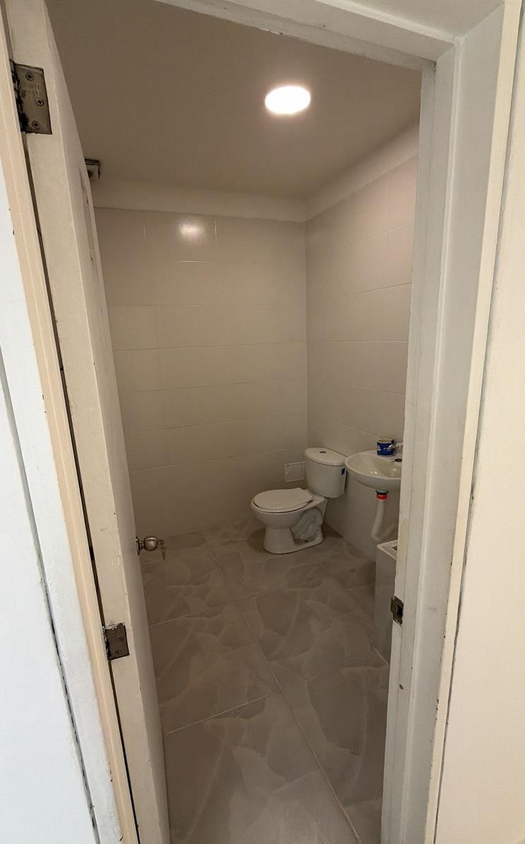 ARRIENDO LOCAL EQUINERO DE 220M2 VIA PRINCIPAL BOGOTÁ D.C