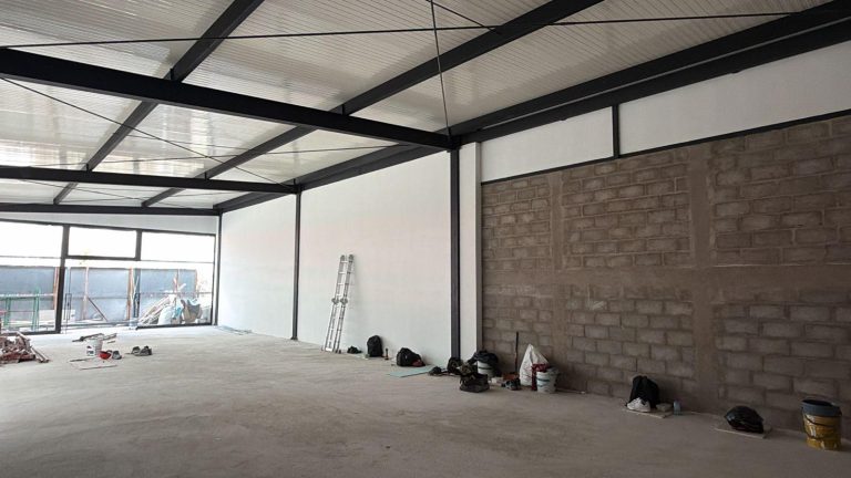 ARRIENDO LOCAL 160.76 M2 AV DORADO CENTRO EMPRESARIAL BOGOTA D.C