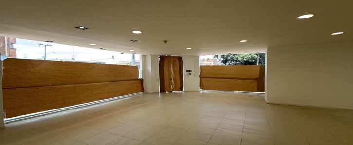ARRIENDO LOCAL EQUINERO DE 220M2 VIA PRINCIPAL BOGOTÁ D.C