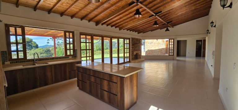 FINCA EN ARRIENDO EN LA CEJA, ESPECTACULAR VISTA A 15 MIN DEN CENTRO