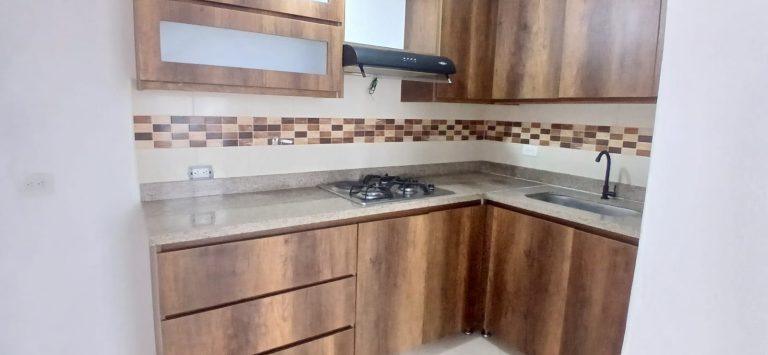 Se arrienda apartamento ubicado en el municipio de La Ceja Antioquia.