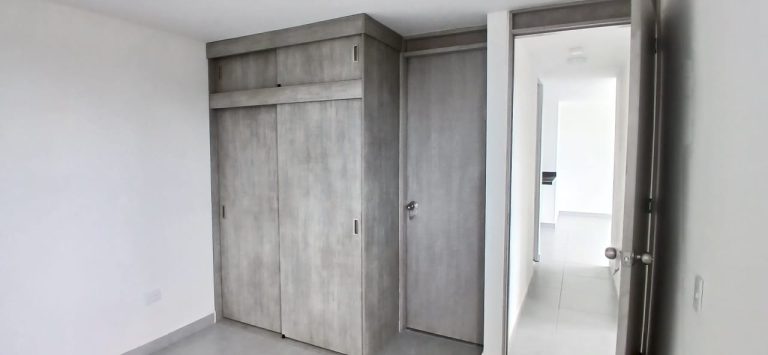 Se arrienda apartamento ubicado en el municipio de La Ceja Antioquia.