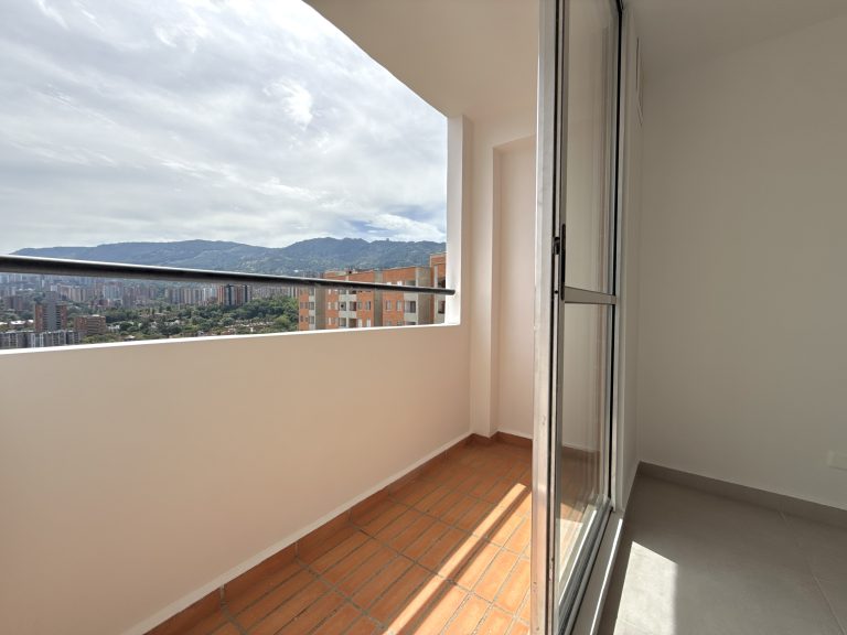 RENTA APARTAMENTO ENVIGADO SAN RAFAEL | NUEVO CON PARQUEADERO
