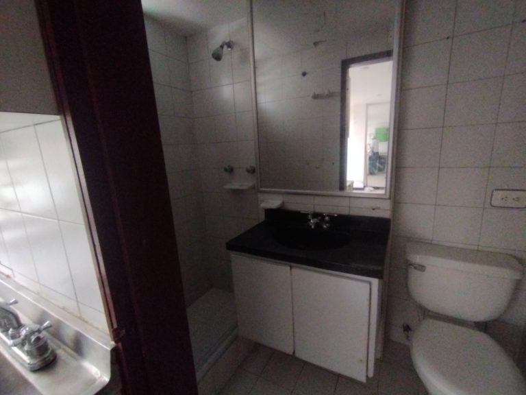 ARRIENDO APARTAESTUDIO GUAYACANES MANIZALES | SECTOR UNIVERSITARIO