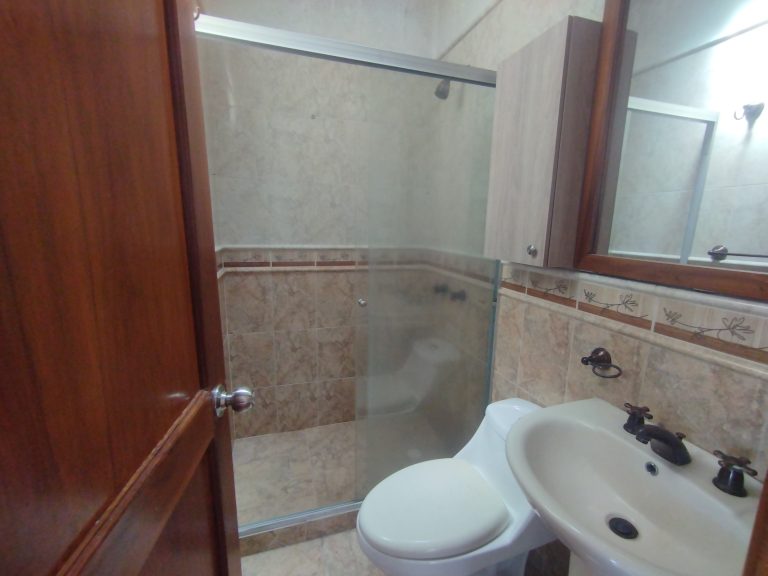 ARRIENDO APARTAMENTO EL TREBOL MANIZALES | 4 ALCOBAS, TERRAZA Y BALCON