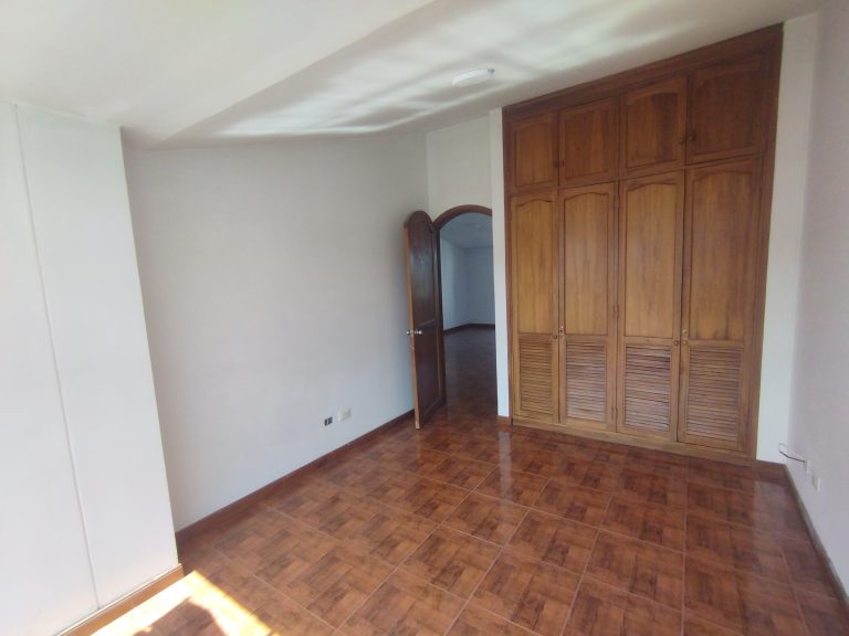 ARRIENDO APARTAMENTO EL TREBOL MANIZALES | 4 ALCOBAS, TERRAZA Y BALCON