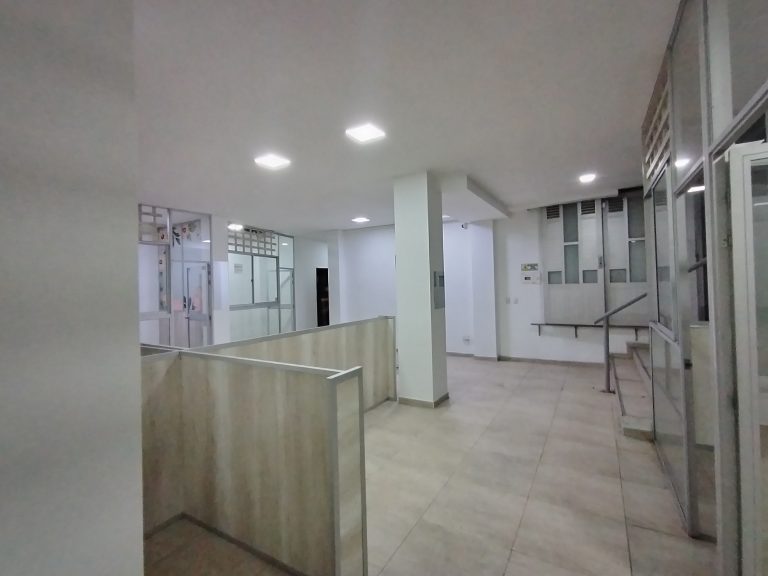 ARRIENDO AMPLIO LOCAL EN VILLAMARIA