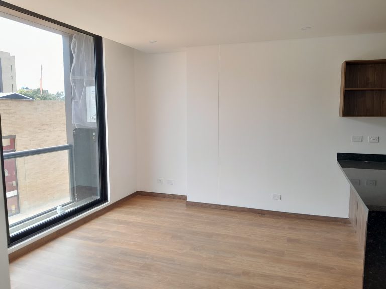 ARRIENDO APTO 62 M2 SENIOR SUITES GUAYMARAL | 650 |