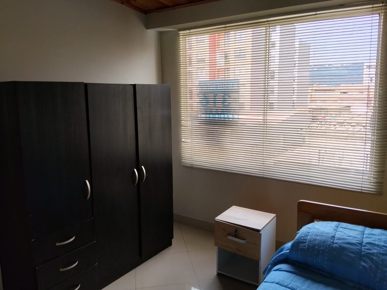 ARRIENDO POR MESES AP 42 M2 AMOBLADO – P3 – 2 HABITACIONES – CHIA