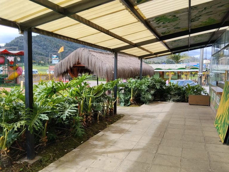 ARRIENDO LOCAL CAMPESTRE PARA RESTAURANTE – SIBERIA – COTA