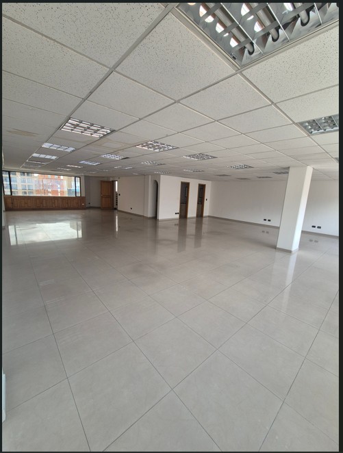 OFICINA EN ARRIENDO – CHAPINERO