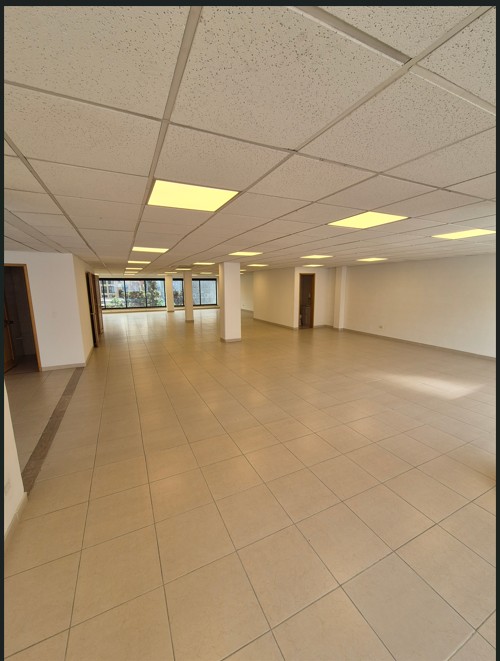 OFICINA EN ARRIENDO – CHAPINERO