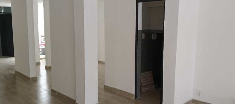 LOCAL COMERCIAL EN ARRIENDO | KENNEDY CENTRAL
