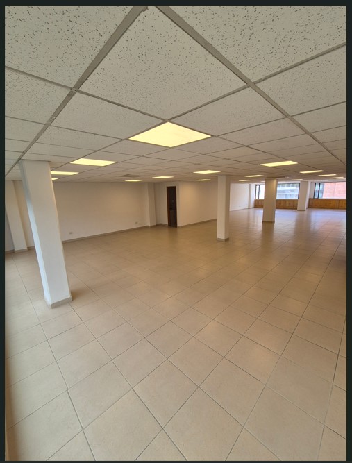 OFICINA EN ARRIENDO – CHAPINERO