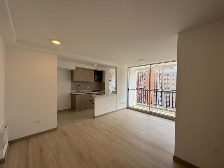 APARTAMENTO EN ARRIENDO EN LA CEJA, SECTOR CENTRO.