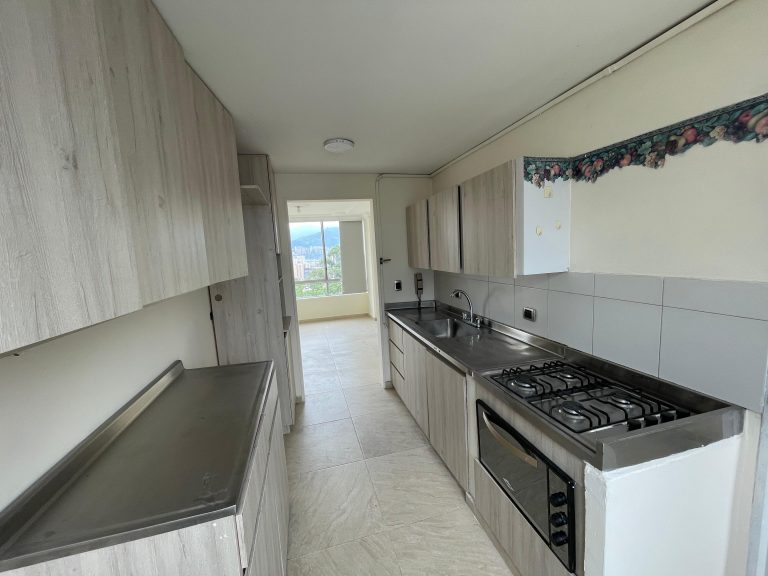 ACOGEDOR APARTAMENTO EN LOMA DEL INDIO