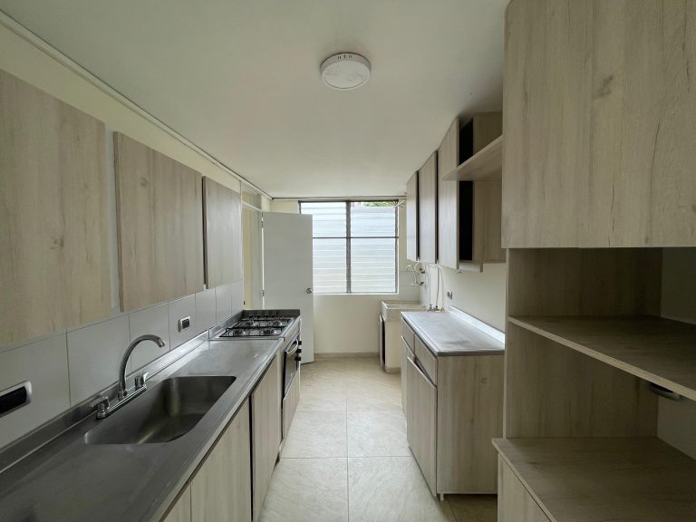 ACOGEDOR APARTAMENTO EN LOMA DEL INDIO