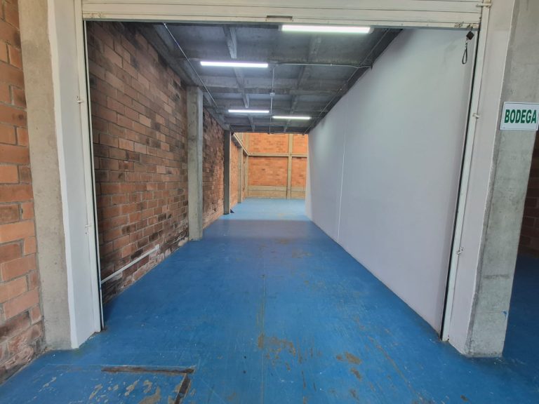 BODEGA PARA ARRIENDO EN RIONEGRO, CERCA AL AEROPUERTO
