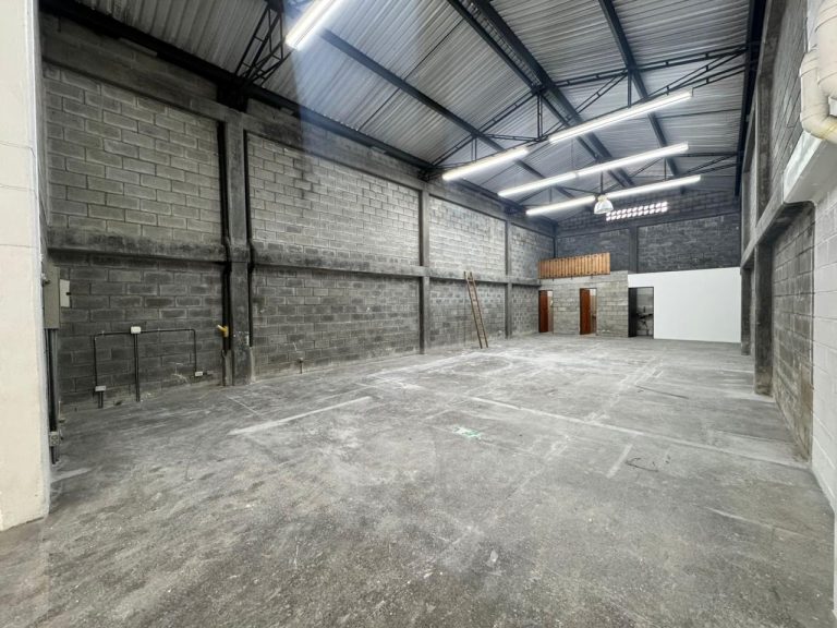 Local en arriendo en Sevilla, Medellín