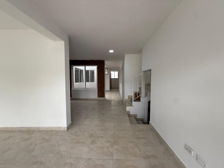 CASA PARA ALQUILER EN BELEN
